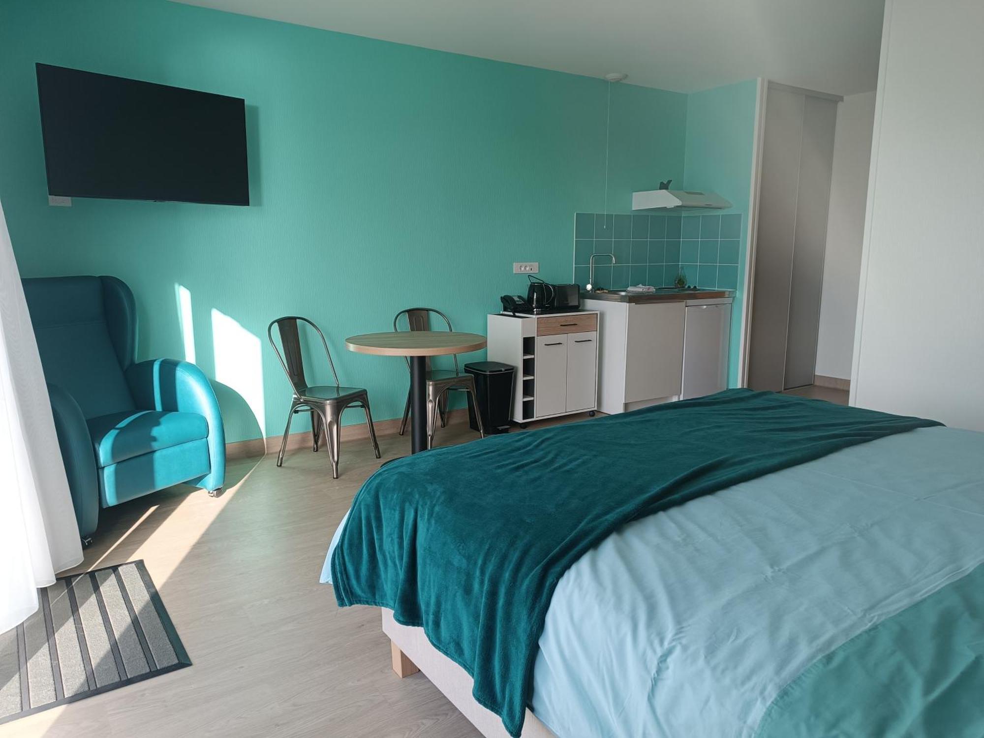 Coulonges-sur-Sarthe Relais Les Rives Du Lac מראה חיצוני תמונה